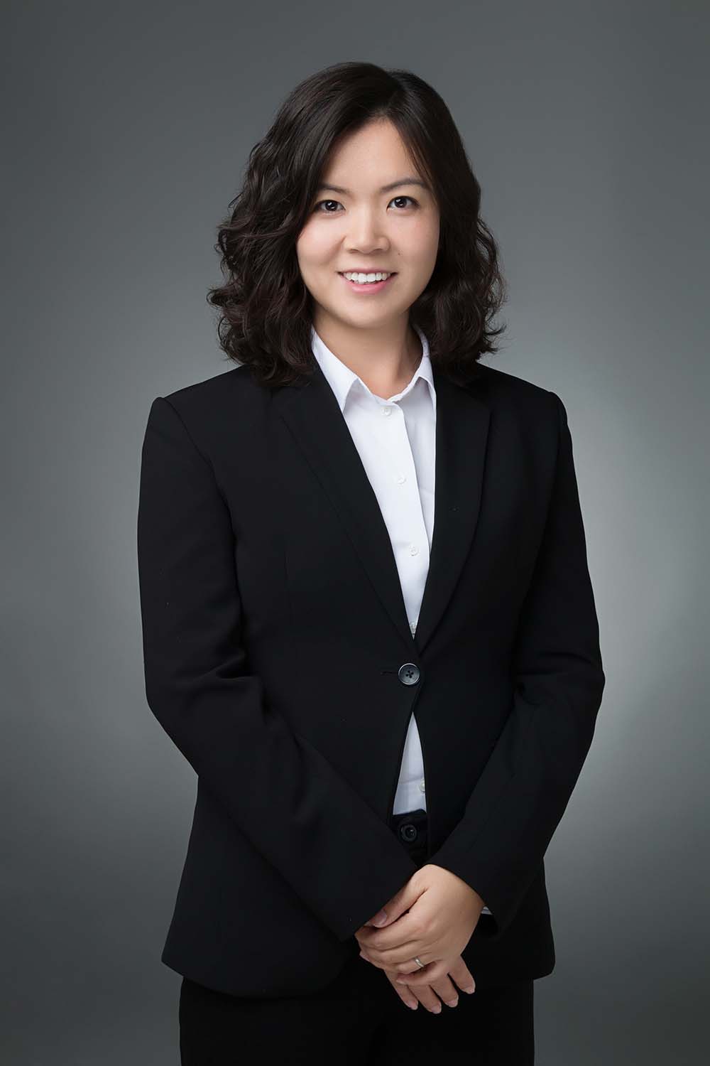 Broker Julie Zhou 周昱| Commercial and Residential Real Estate